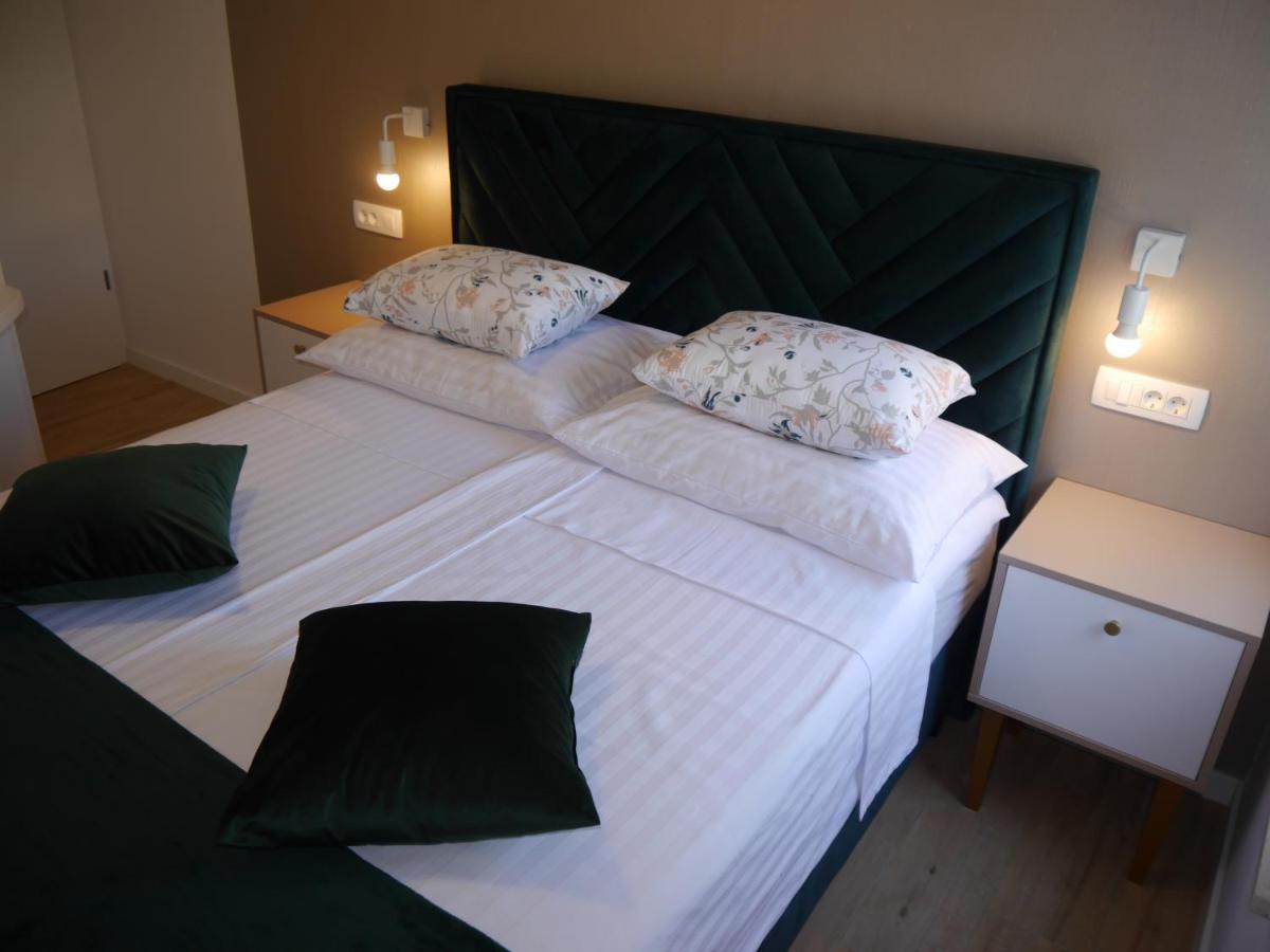 Apartment "Mon Ami" Trogir Eksteriør billede